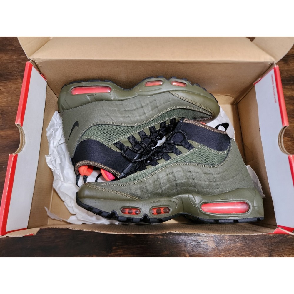 Nike Air Max 95 Sneakerboot Dark Loden Olive Green 806809-300 Men's Size 8.5 NWB